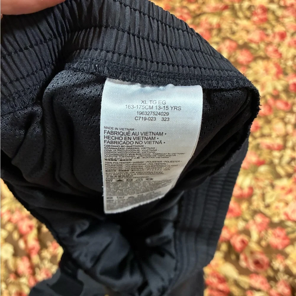 Nike Air‎ Jordan Kids 13-15 XL Black Mesh Sweatpants